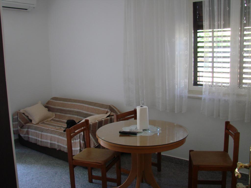 Apartment Matija Trogir Zimmer foto